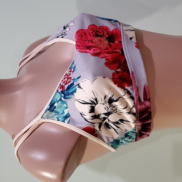 🤑FOR BUNDLES ONLY 🤑 OLD NAVY FLORAL SPORT BRA - Picture 2 of 4